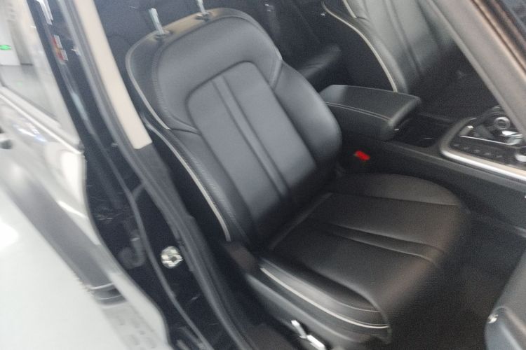 坦克300 2024款 2.0T 征服者局部细节41