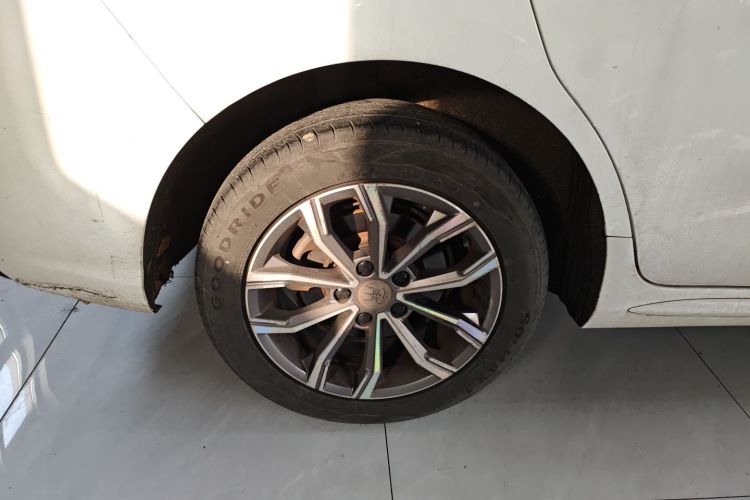 比亚迪 宋MAX 2019款 1.5T 自动智联睿逸型 7座 国V车身外观6008