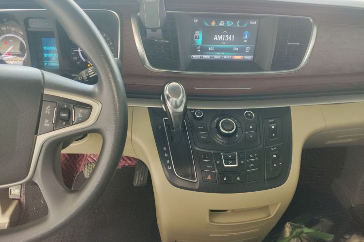 别克GL8 2017款 25S 舒适型 国V局部细节18