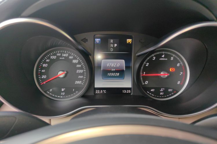 奔驰C级 2017款 改款 C 200 L 运动版中控内饰15