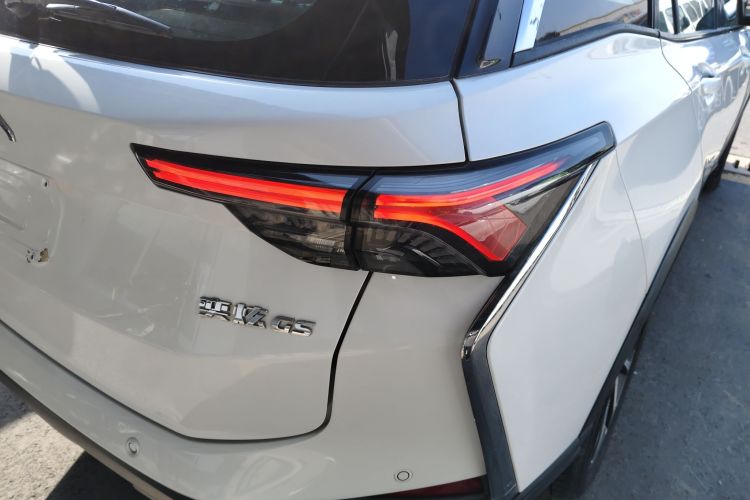 东风风神 奕炫GS 2020款 230T 自动越目版车身外观9