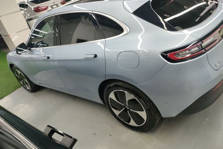 鸿蒙智行 问界M5 2022款 纯电后驱标准版车身外观6003