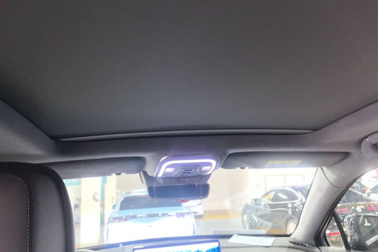 腾势N8 2023款 四驱超混旗舰七座版局部细节22