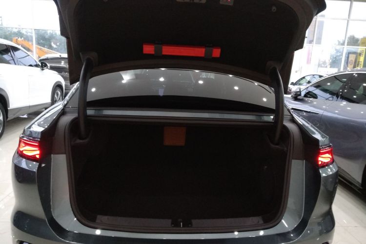 比亚迪 汉L 2025款 DM-p 四驱激光雷达旗舰型局部细节23