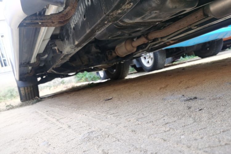 五十铃 瑞迈 2022款 2.8T经典柴油两驱舒享型长轴版JE493ZLQ6E局部细节9002