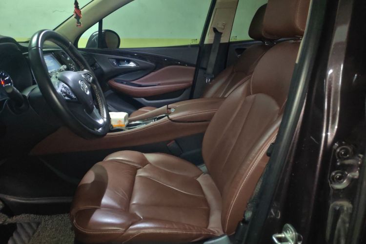 别克 昂科威 2016款 28T 四驱豪华型中控内饰19