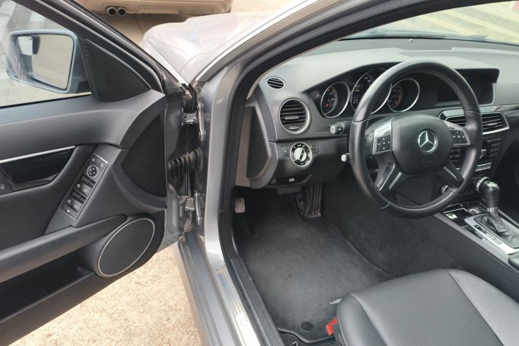 奔驰C级 2013款 C 180 经典型 Grand Edition中控内饰7003