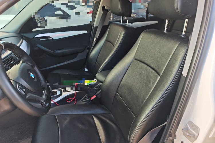 宝马X1 2014款 sDrive18i 时尚型局部细节19