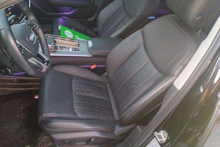 奥迪A6L 2020款 45 TFSI 臻选致雅型中控内饰19