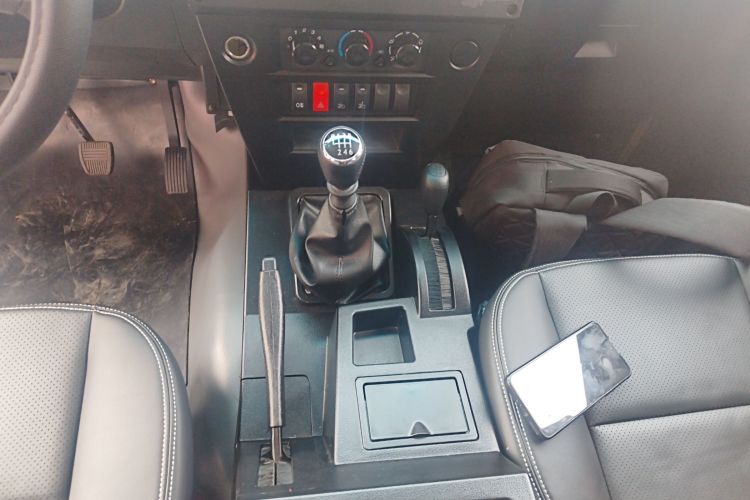 BAW北汽制造 212经典 2023款 狙击手 2.4T 手动轻装款中控内饰18