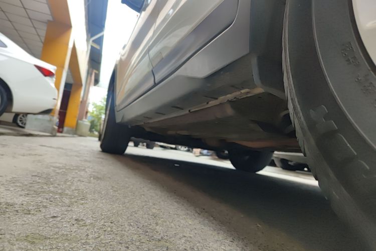 日产 奇骏 2014款 2.5L CVT尊享版 4WD局部细节9002