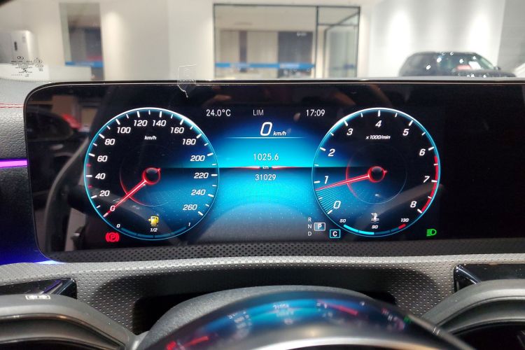 奔驰CLA 2020款 CLA 200中控内饰14