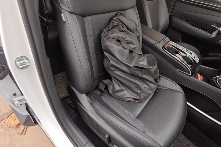 现代 2021款 途胜L 1.5T DCT LUX尊贵版局部细节41