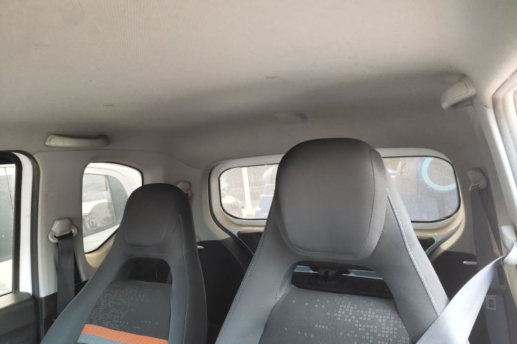 五菱汽车 宏光MINIEV 2022款 马卡龙缤纷款 磷酸铁锂中控内饰22