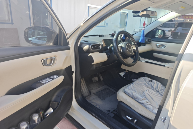 五菱汽车 五菱缤果PLUS 2024款 330km 五座版中控内饰20