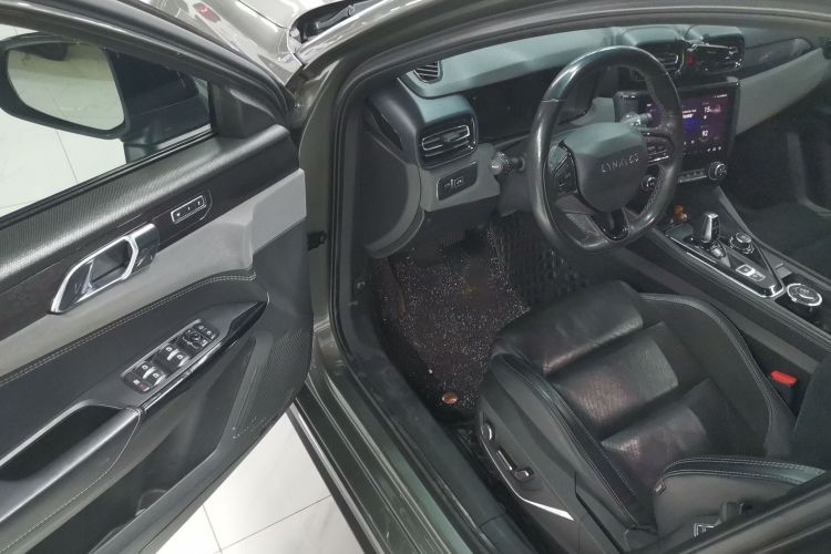 领克03 2022款 2.0TD DCT劲Pro中控内饰20