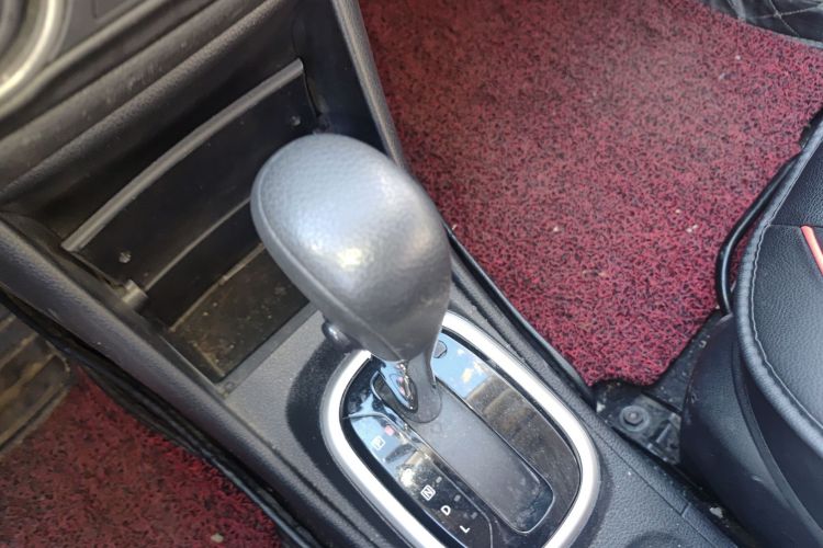 日产 轩逸 2019款 经典 1.6XE+ CVT智联领先版局部细节18