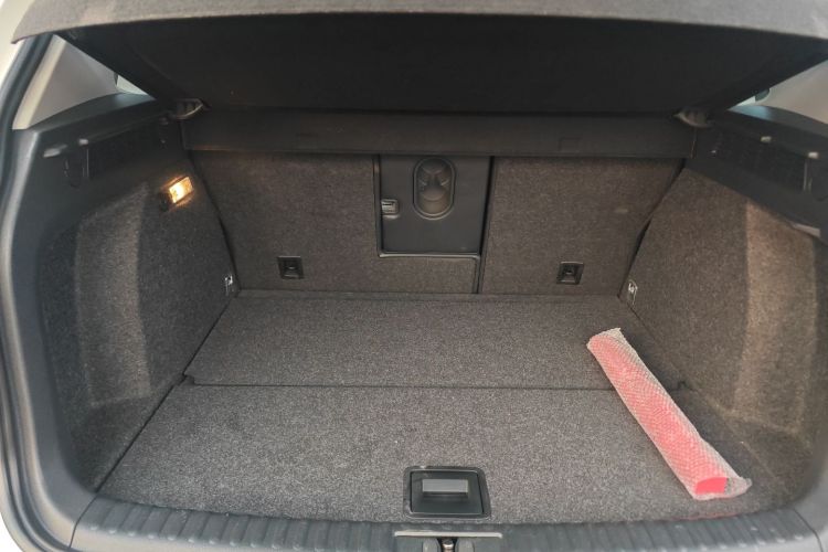 大众 途观 2017款 300TSI 自动两驱丝绸之路舒适版机舱底盘23