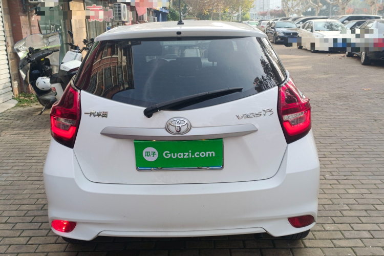 丰田 威驰FS 2021款 1.5L CVT锋驰版车身外观6