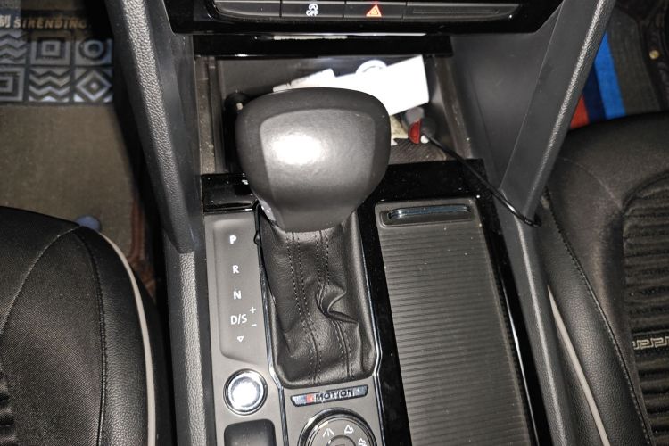 大众 途昂 2017款 380TSI 四驱豪华版中控内饰18