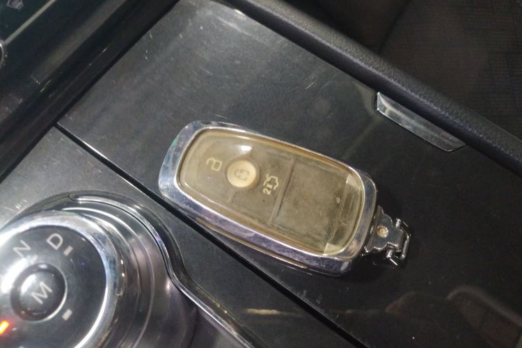 福特 金牛座 2019款 EcoBoost 245 尊享版中控内饰11