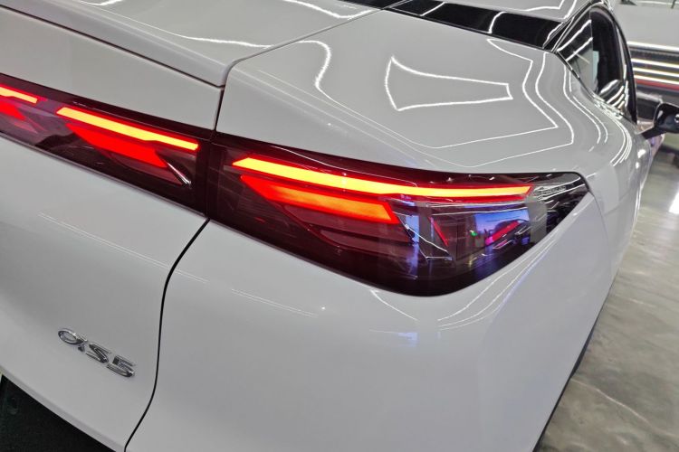 ARCFOX极狐 极狐 阿尔法S5 2024款 560PRO 185kW车身外观6006