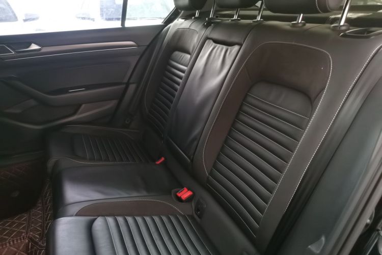 大众 迈腾 2020款 330TSI DSG 领先型中控内饰21