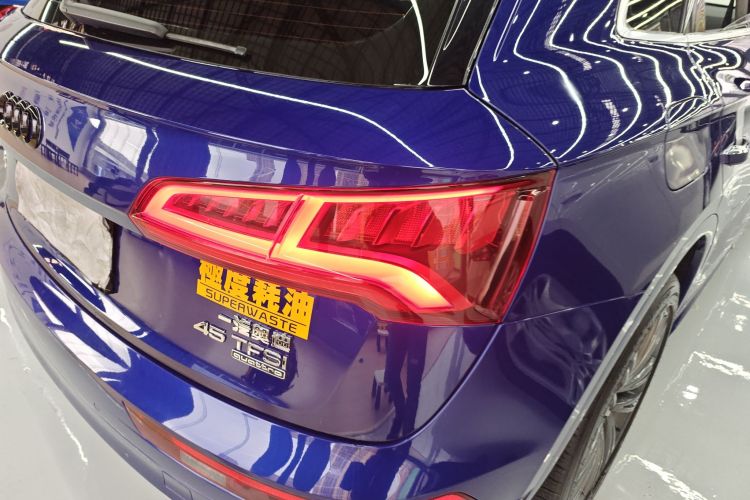 奥迪Q5L 2018款 45 TFSI 尊享时尚型 国VI车身外观9