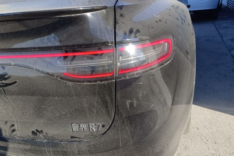 鸿蒙智行 智界R7 2024款 纯电 667km Pro车身外观6006