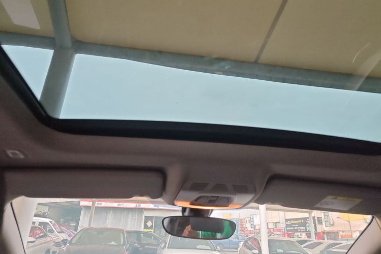 宝马2系多功能旅行车 2018款 220i 领先型中控内饰22