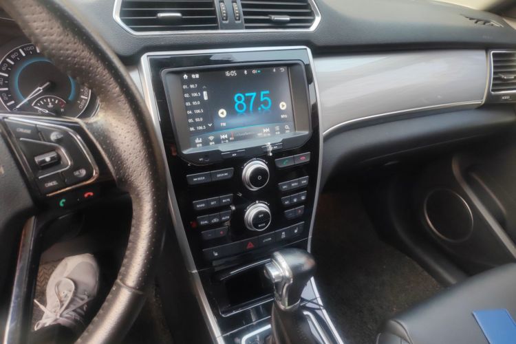 哈弗H2 2016款 红标 1.5T 自动两驱豪华型中控内饰16