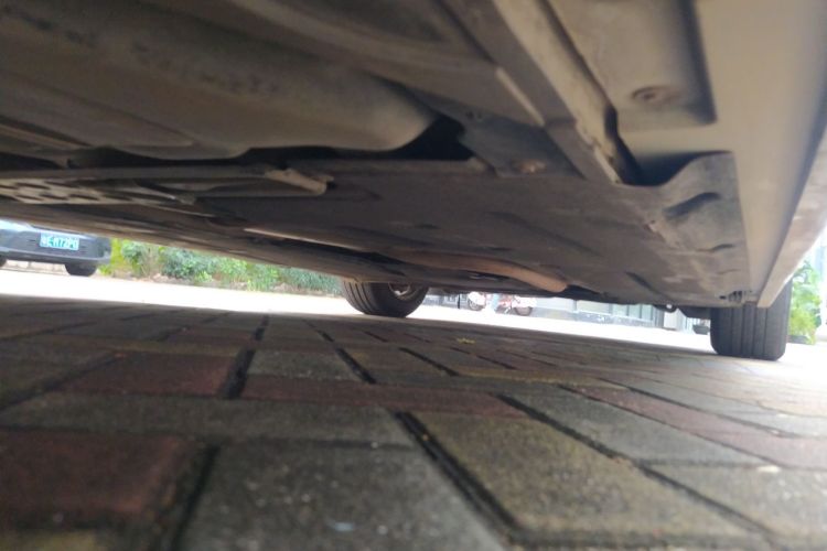 宝马5系 2013款 525Li 豪华型局部细节9002