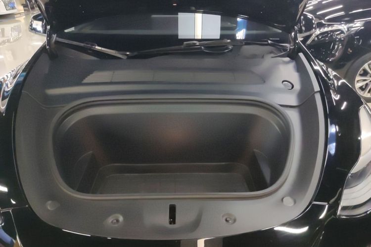 特斯拉 Model Y 2022款 后轮驱动版局部细节24