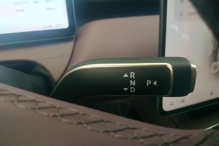 蔚来ET5T 2025款 75kWh Touring中控内饰18