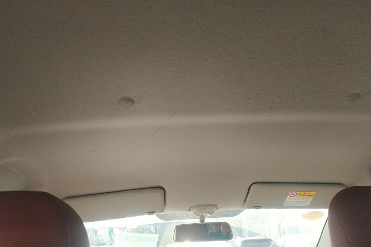 铃木 奥拓 2013款 1.0L 自动豪华型局部细节22