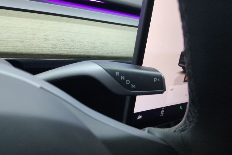 特斯拉 Model Y 2022款 改款 长续航全轮驱动版局部细节18