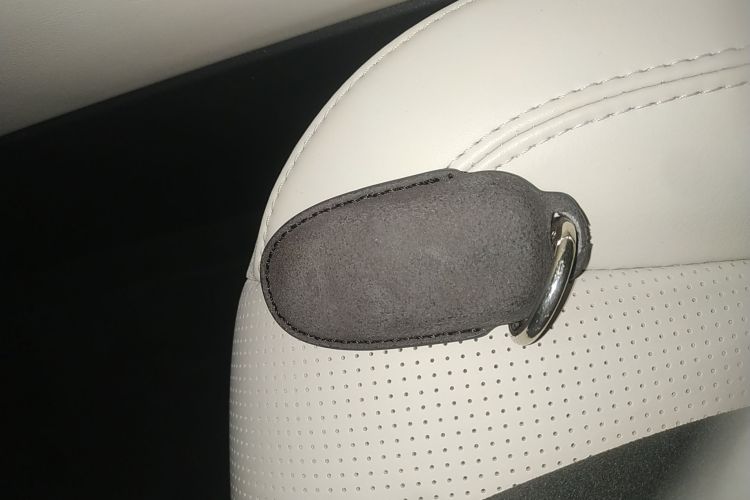 理想汽车 理想ONE 2021款 增程6座版中控内饰11