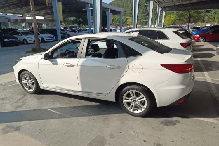 福特 福睿斯 2019款 改款 1.5L 自动悦享型 国VI车身外观6003