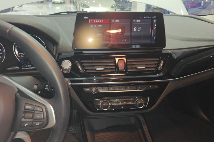 宝马1系 2023款 120i M运动版中控内饰16