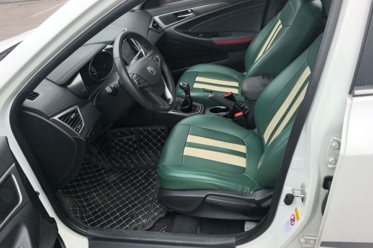 长安 逸动 2016款 XT 1.6L 手动俊酷型中控内饰19