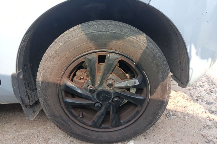 五菱汽车 宏光MINIEV 2020款 轻松款 磷酸铁锂车身外观10