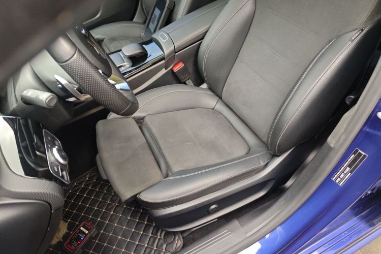 奔驰A级 2020款 改款 A 200 L 运动轿车时尚型局部细节19