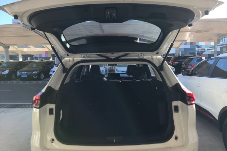 哈弗H6 2023款 国潮版 1.5T 自动都市版机舱底盘23