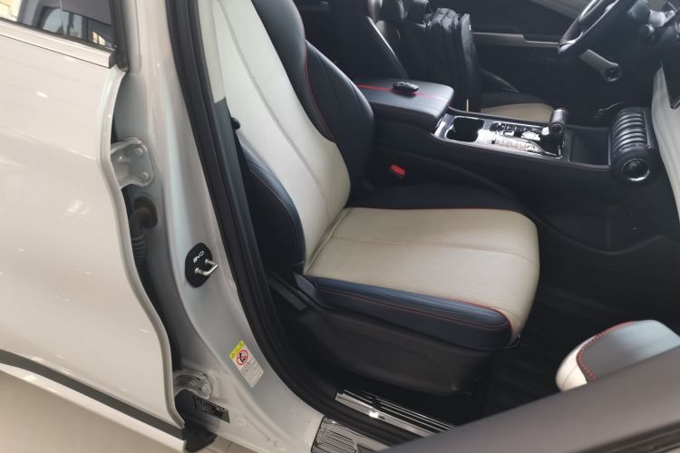 比亚迪 元PLUS 2022款 510KM 旗舰型局部细节41