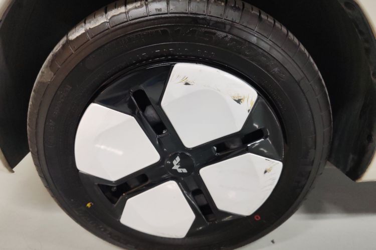 五菱汽车 宏光MINIEV 2024款 第三代 215km 进阶版车身外观6007