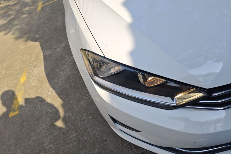 大众 高尔夫·嘉旅 2018款 2周年纪念版 280TSI 自动豪华型车身外观6006