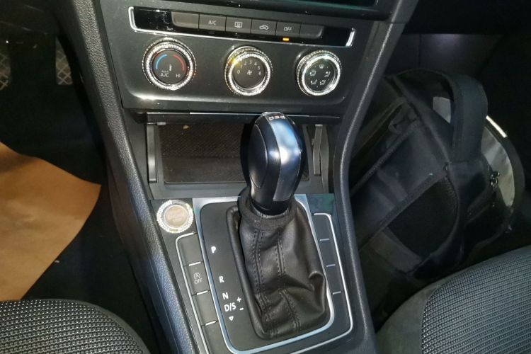 大众 高尔夫 2020款 挚爱版 280TSI DSG舒适型局部细节18