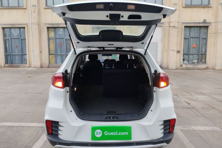 名爵 锐腾 2017款 20T 自动豪华版机舱底盘23