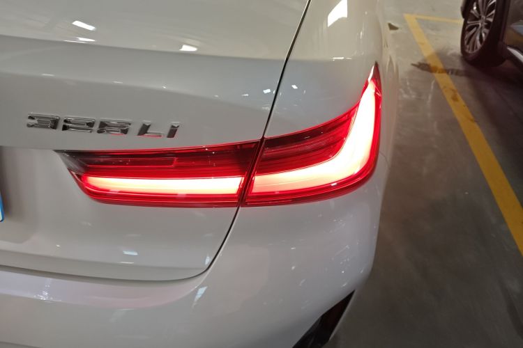 宝马3系 2024款 325Li M运动套装车身外观9