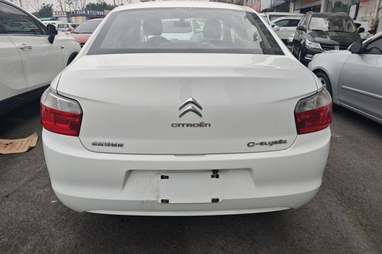 雪铁龙 爱丽舍 2016款 1.6L 自动时尚型车身外观6